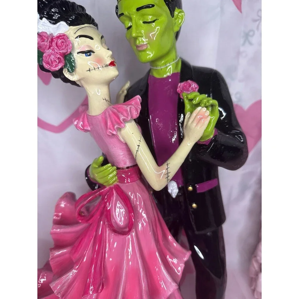 Goblin & Ghoul Dancing Frankenstein And Beautiful Bride